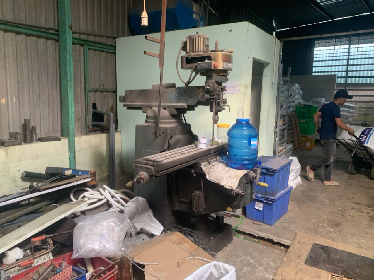 Bench drill machine